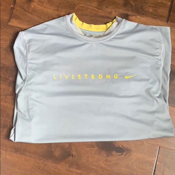 Gray Nike Pro Combat livestrong shirt - Picture 1 of 4